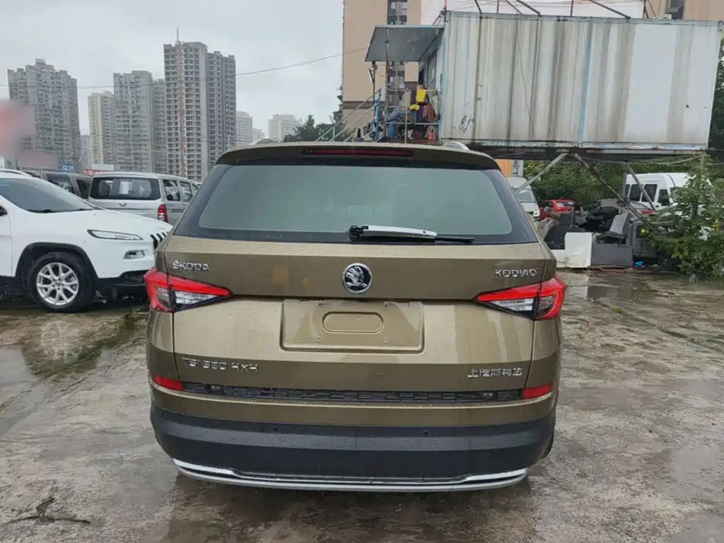 Skoda Kodiaq 2017 TSI380 7 мест Flagship
