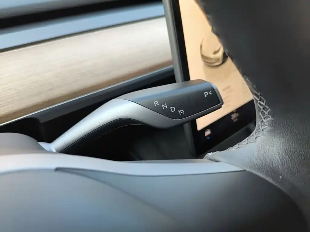 Tesla Model 3 — миниатюра 14