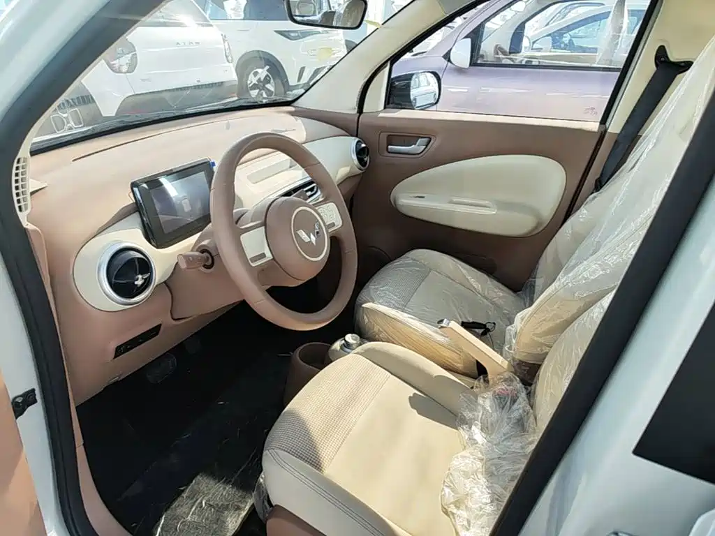 Wuling MINIEV — миниатюра 16