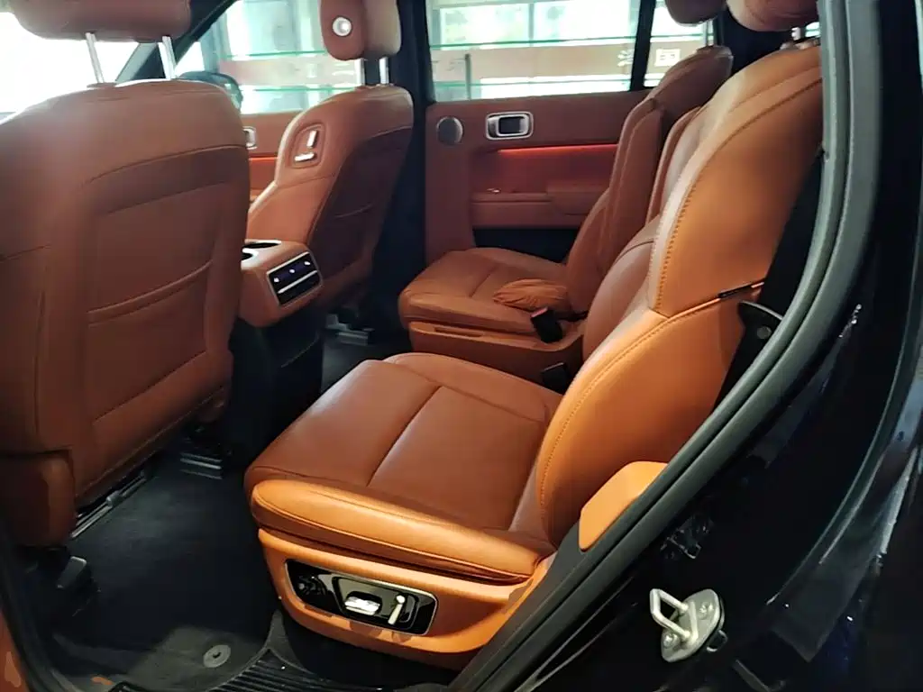 Li Auto Li L8 — миниатюра 17
