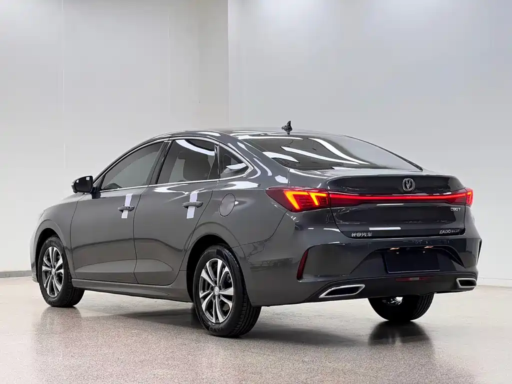 Changan Eado — миниатюра 6