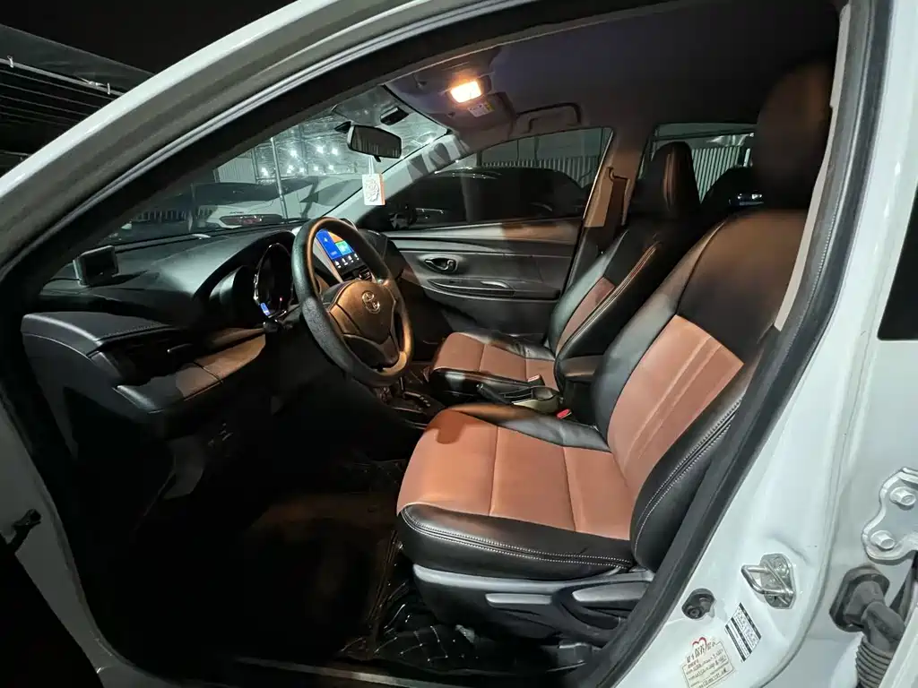 Toyota Yaris L — миниатюра 4
