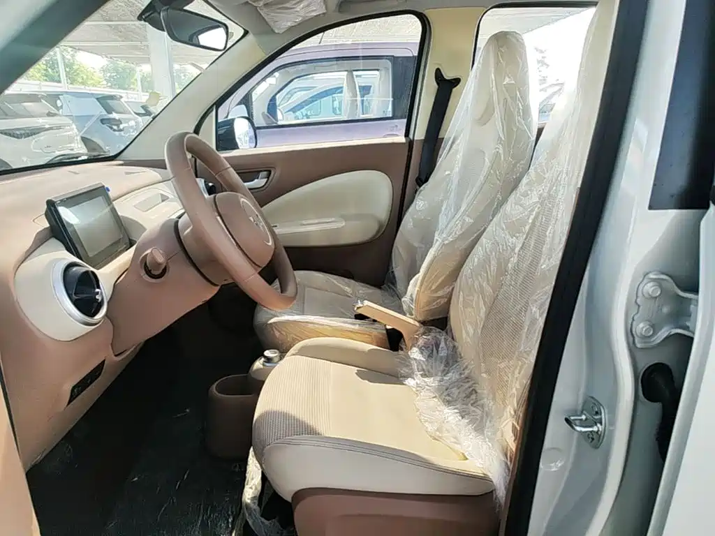 Wuling MINIEV — миниатюра 15