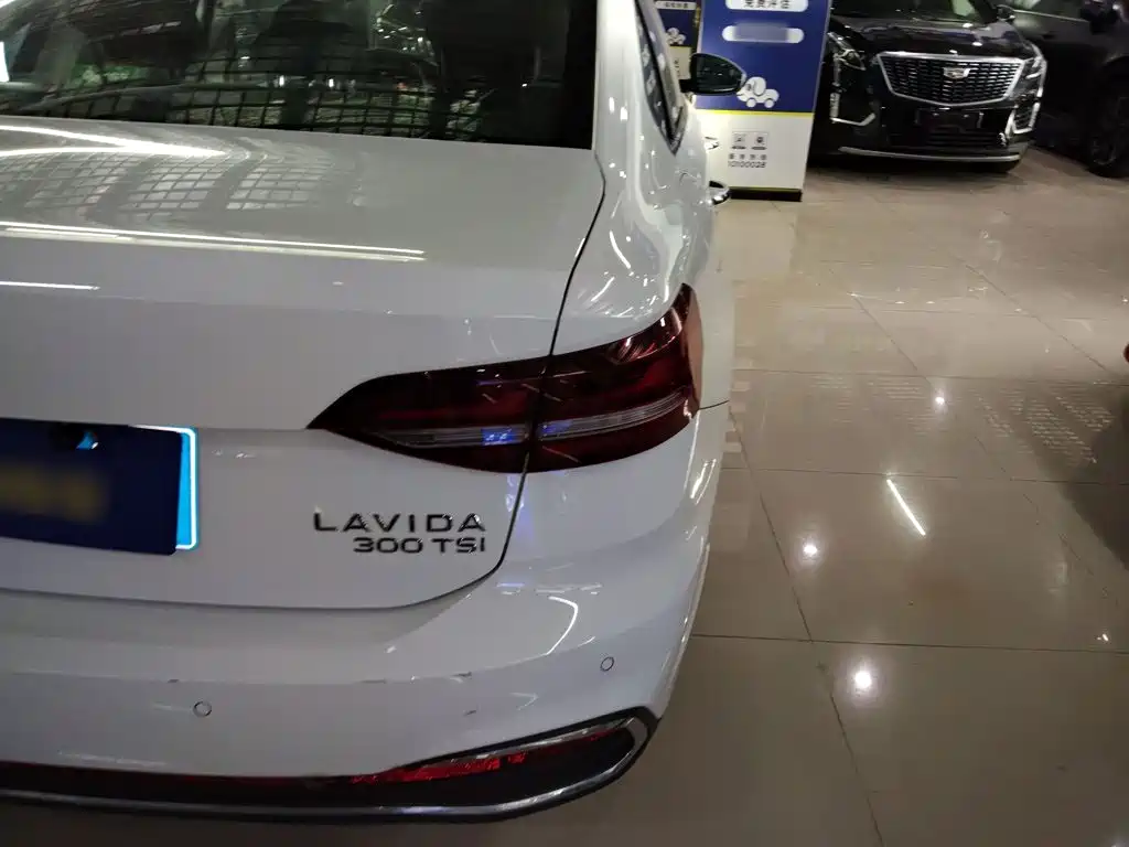 Volkswagen Lavida — миниатюра 8