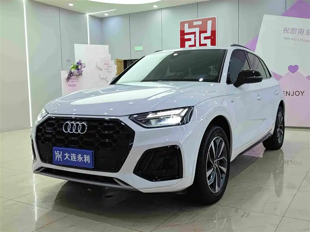 奥迪Q5L 2024款 40 TFSI 豪华动感型 2024