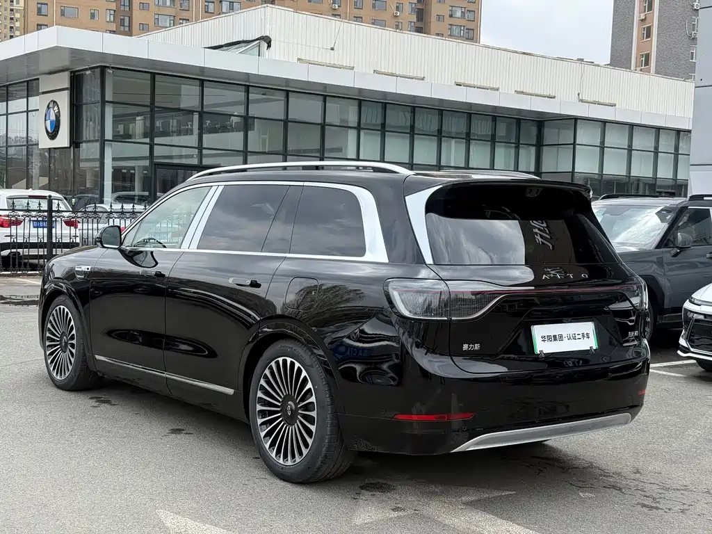 Aito M9 2025 Ultra 52kWh 6 мест (192 )