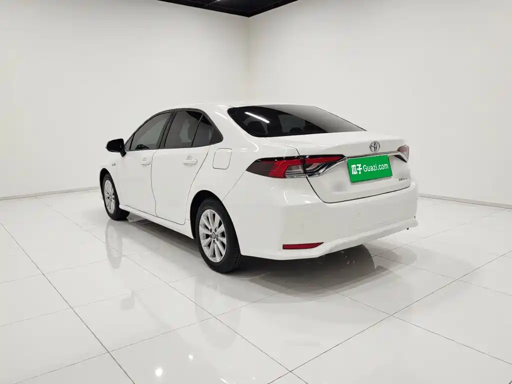 Toyota Corolla — миниатюра 4