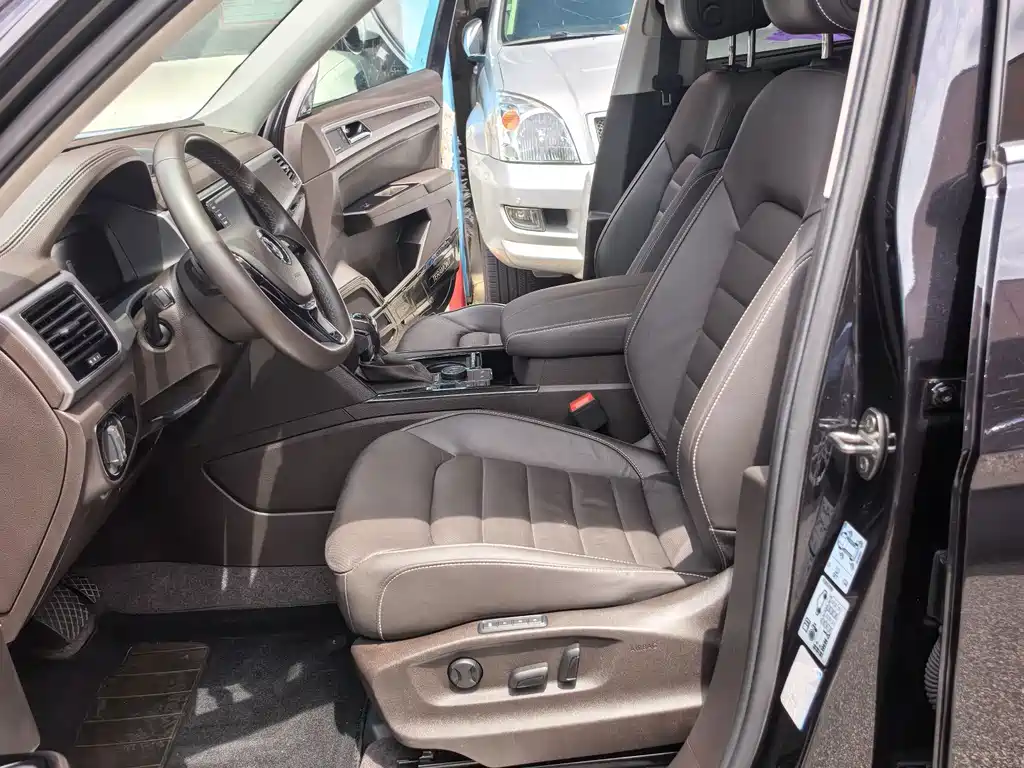 Volkswagen Teramont — миниатюра 5