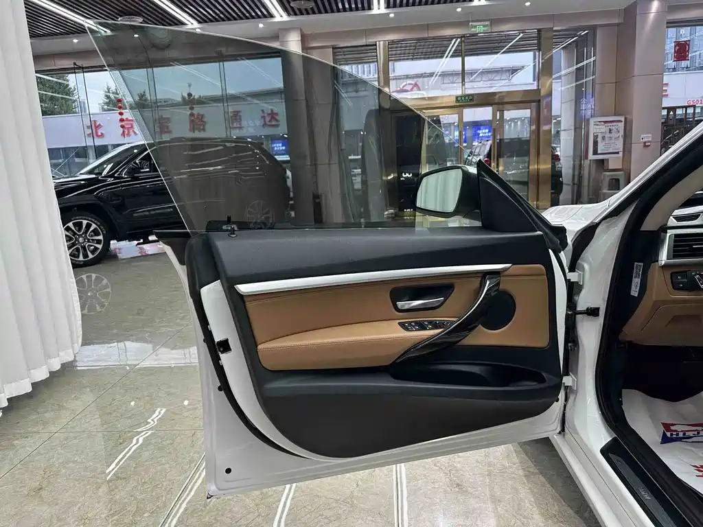 BMW 3 Series GT — миниатюра 15