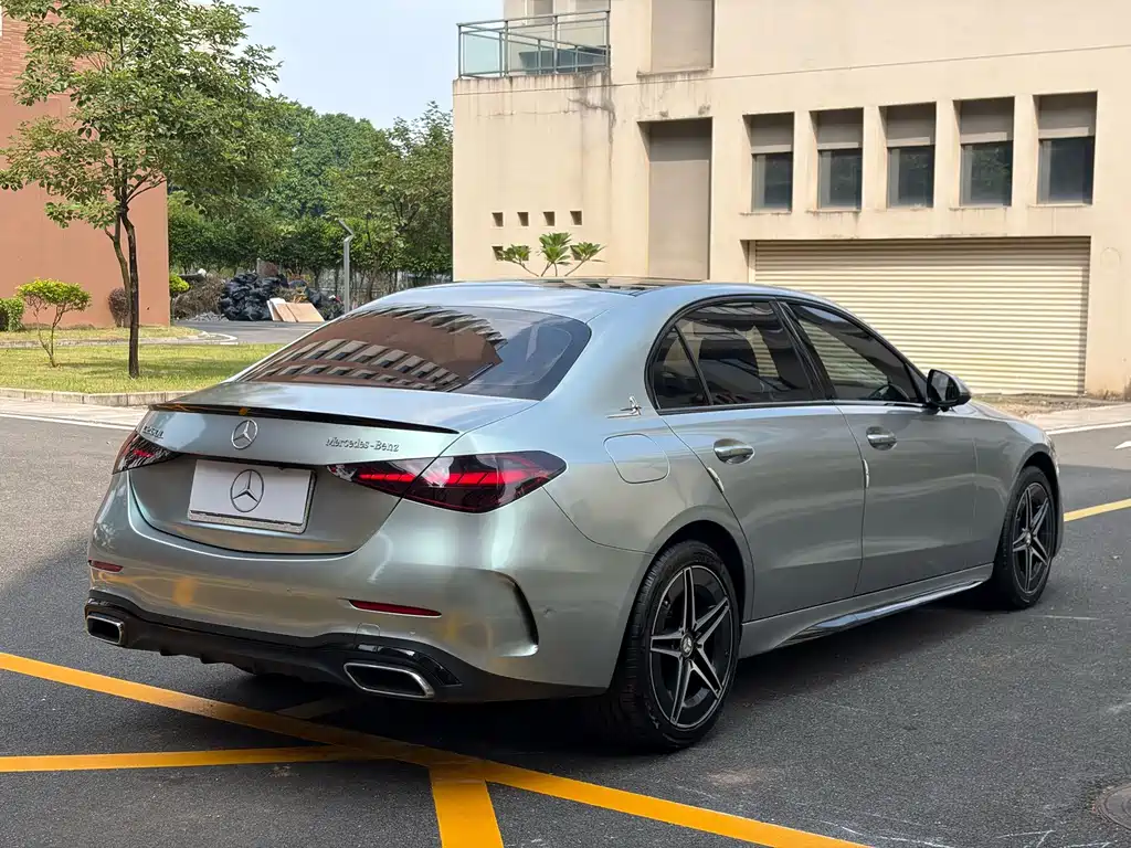 Mercedes-Benz C-Class — миниатюра 4