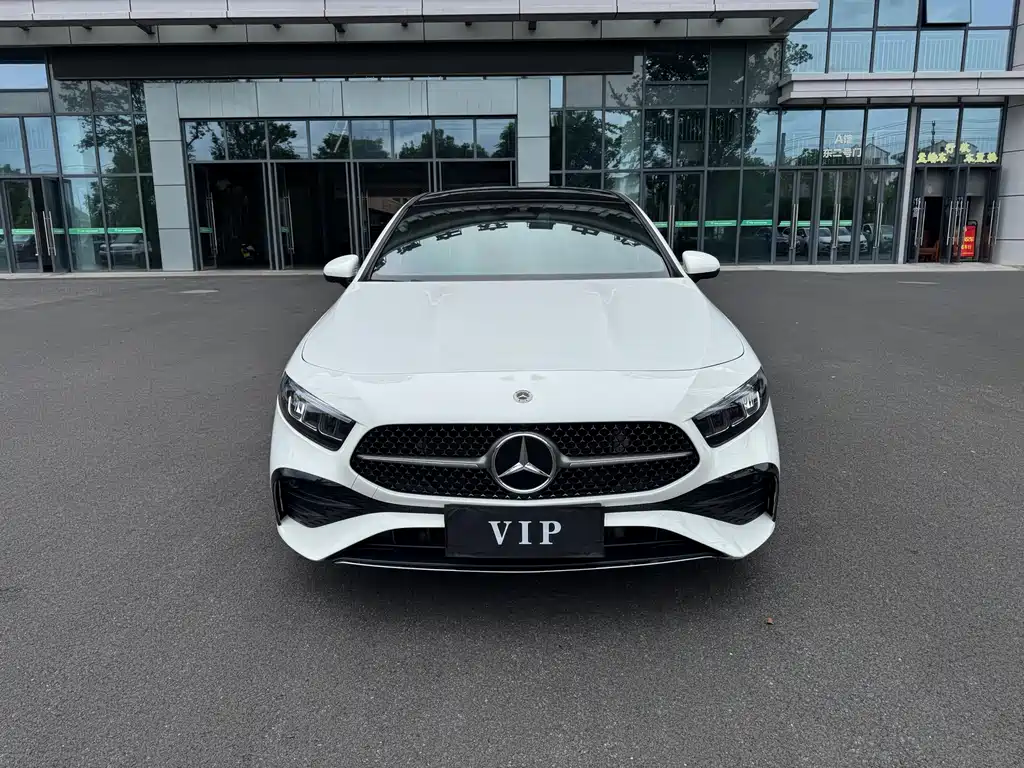 Mercedes-Benz A-Class — миниатюра 2