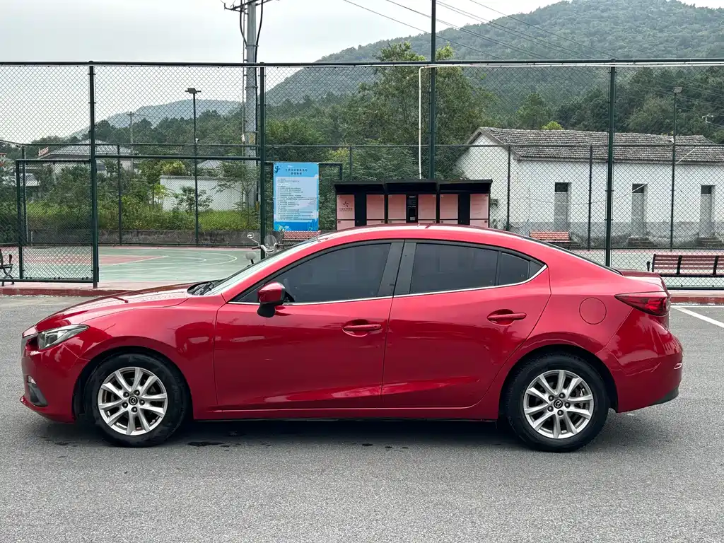 Mazda 3 Axela — миниатюра 8