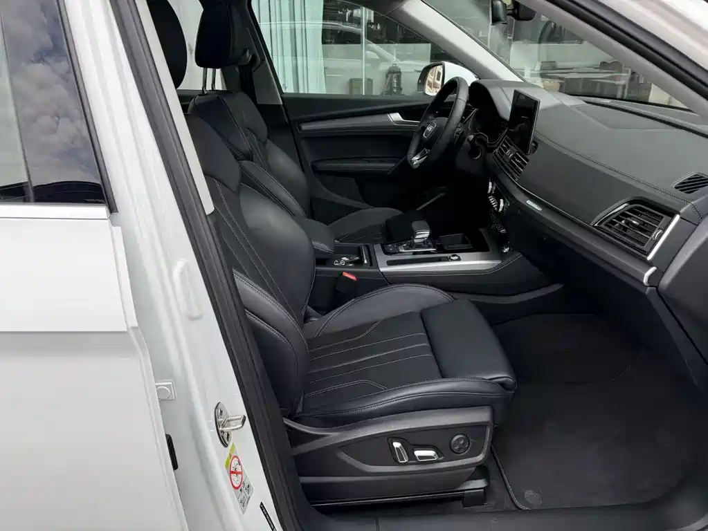 Audi Q5L — миниатюра 16