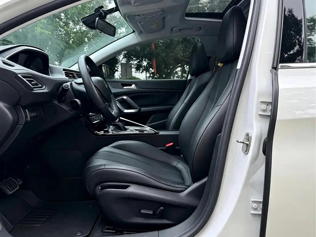 Peugeot 308 — миниатюра 13