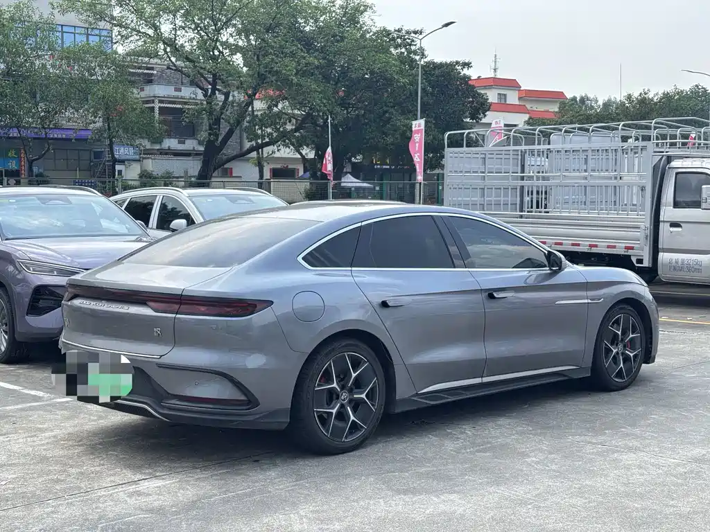BYD Han — миниатюра 6
