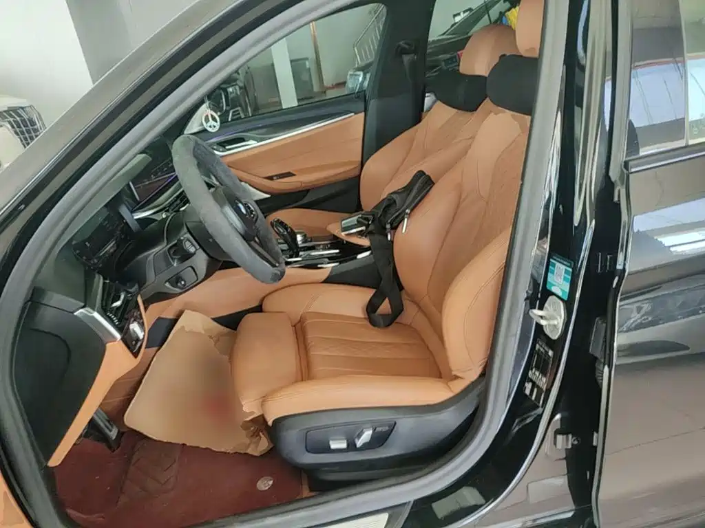BMW 5 Series (Import) — миниатюра 15