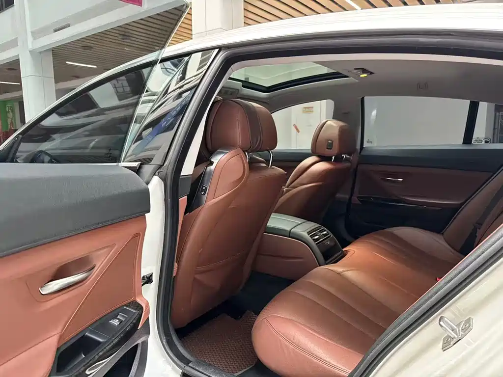 BMW 6 Series — миниатюра 12