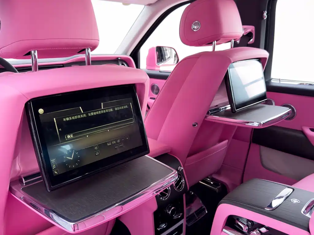 Rolls-Royce Cullinan — миниатюра 34