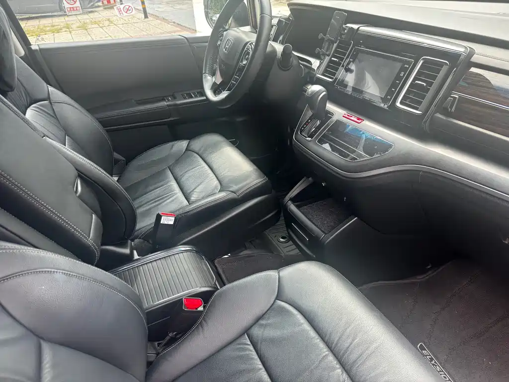 Honda Elysion — миниатюра 4