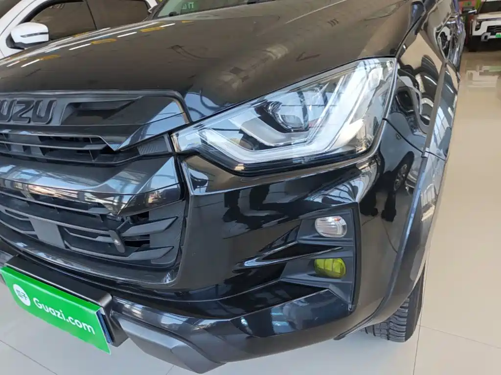 Isuzu D-MAX — миниатюра 24
