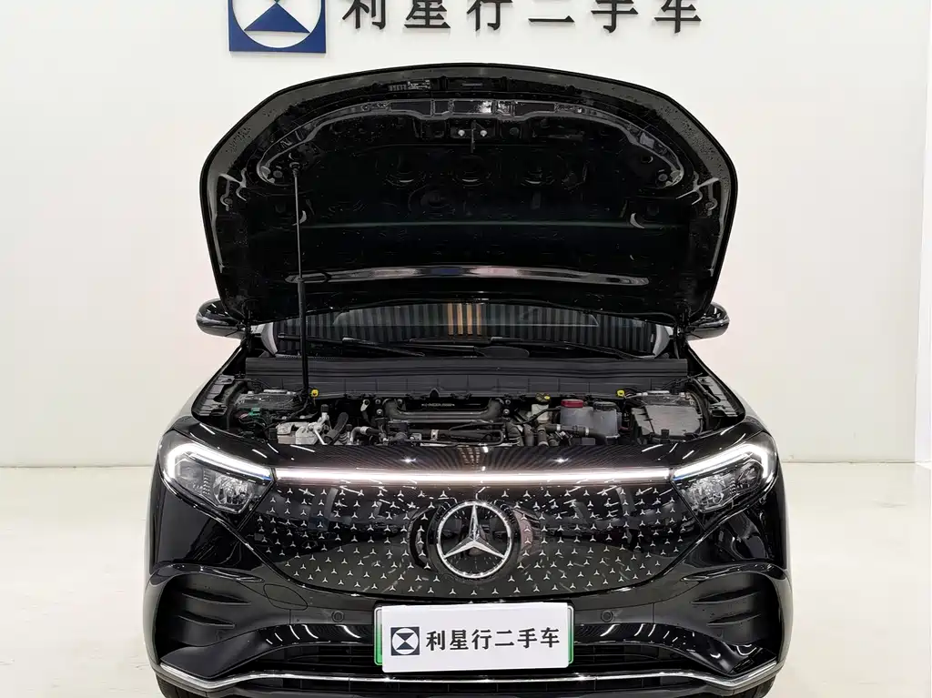 Mercedes-Benz EQB — миниатюра 12