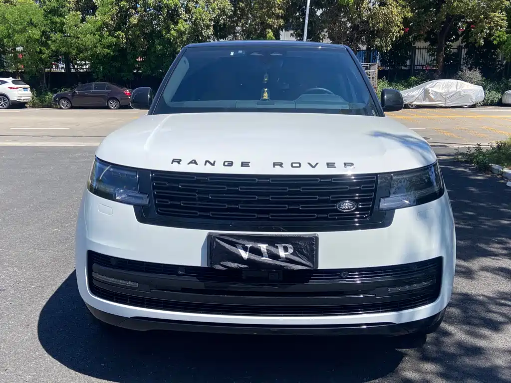 Land Rover Range Rover 2026 3.0 L6 400PS SE