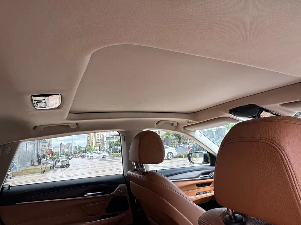 BMW 6 Series GT — миниатюра 8