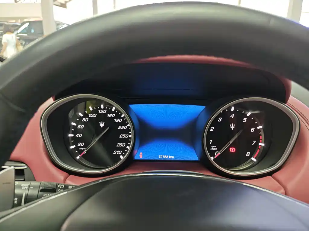 Maserati Levante — миниатюра 7