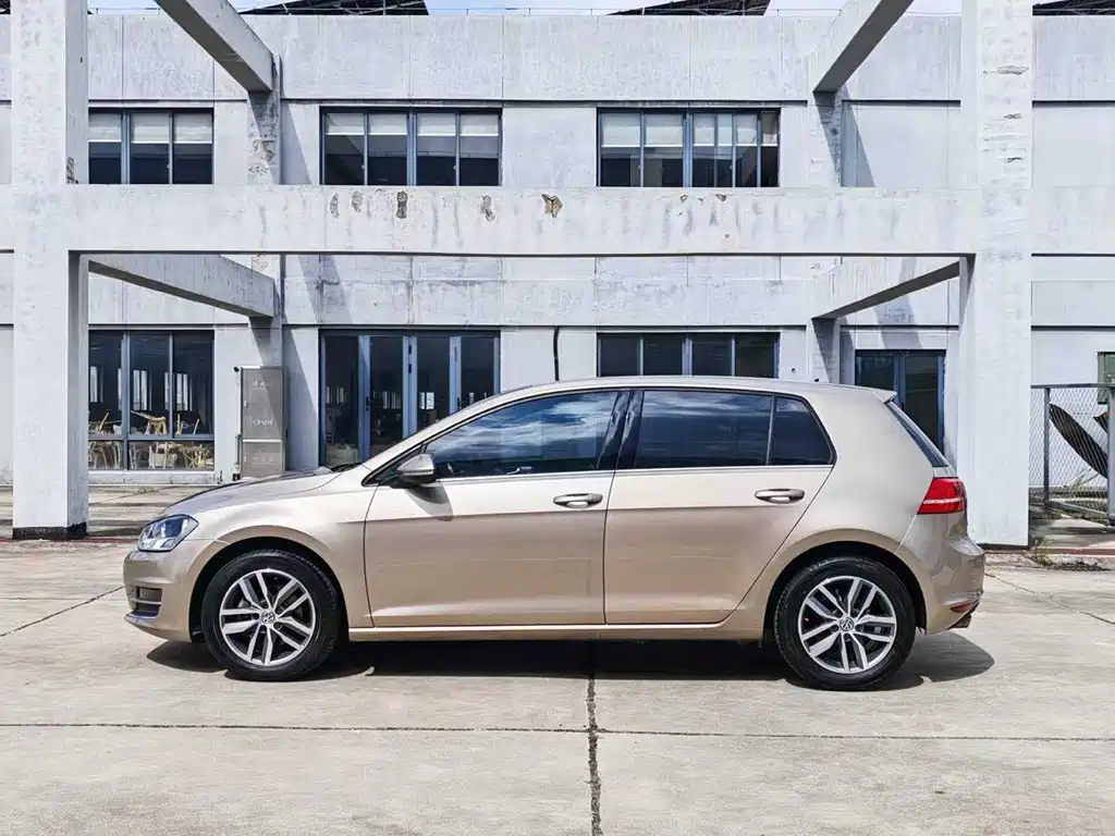 Volkswagen Golf — миниатюра 3