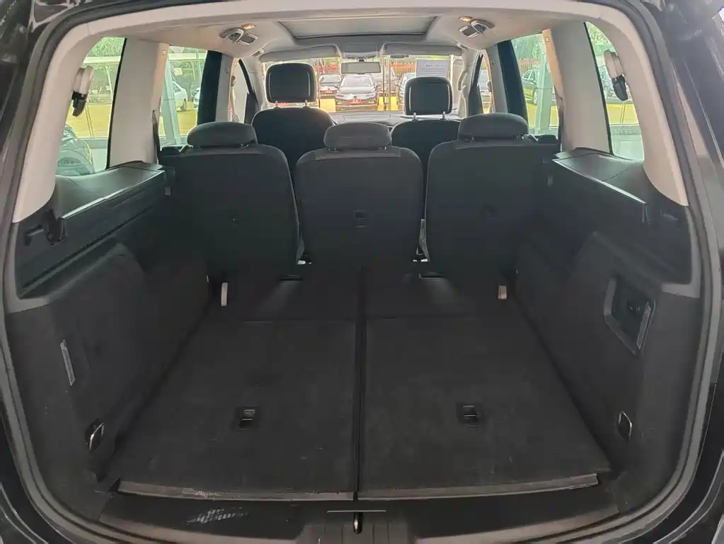 Volkswagen Sharan — миниатюра 8