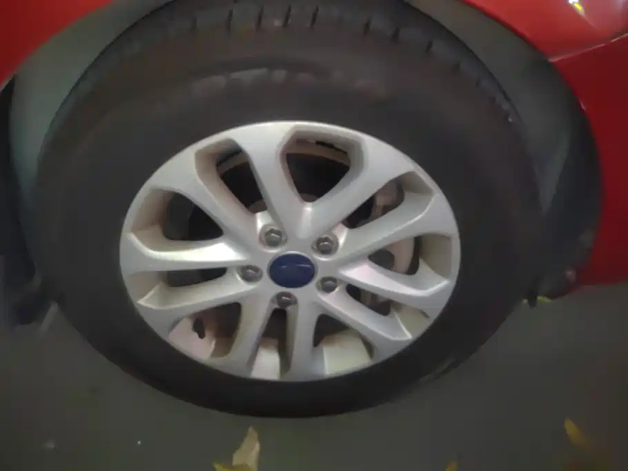 Ford Focus — миниатюра 6