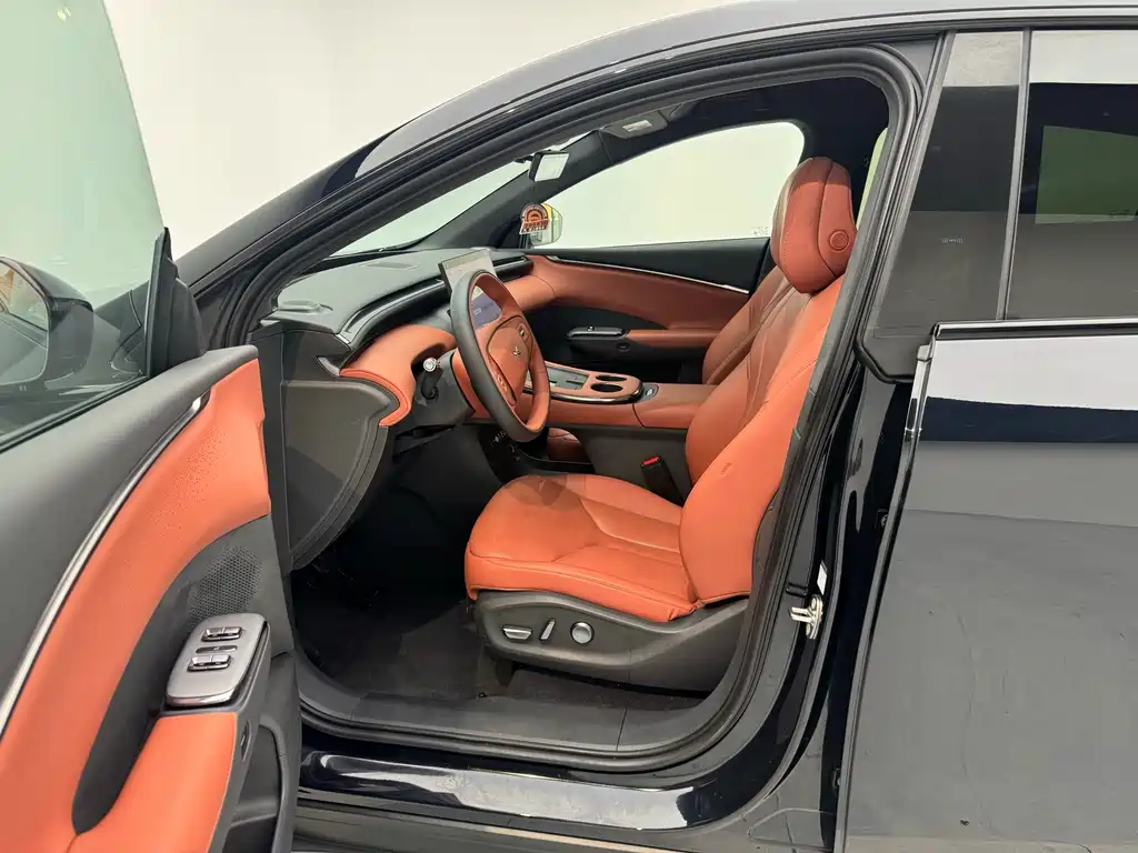 XPeng G7 — миниатюра 4