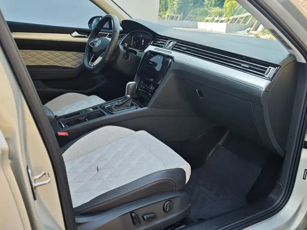 Volkswagen Magotan — миниатюра 6
