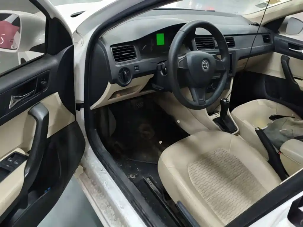 Skoda Rapid — миниатюра 16