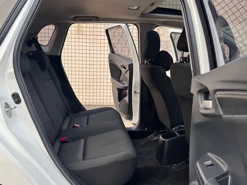 Honda Fit — миниатюра 16