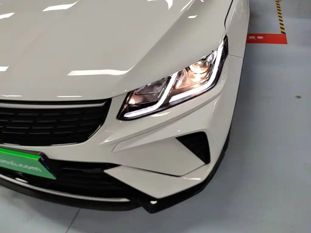 Geely Binyue — миниатюра 24