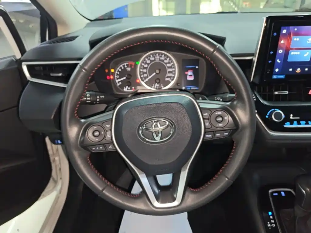 Toyota Corolla — миниатюра 11