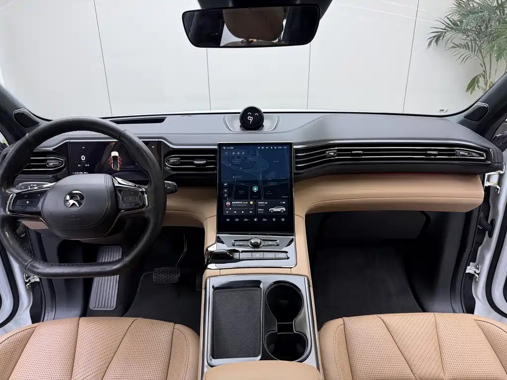 NIO ES8 — миниатюра 6