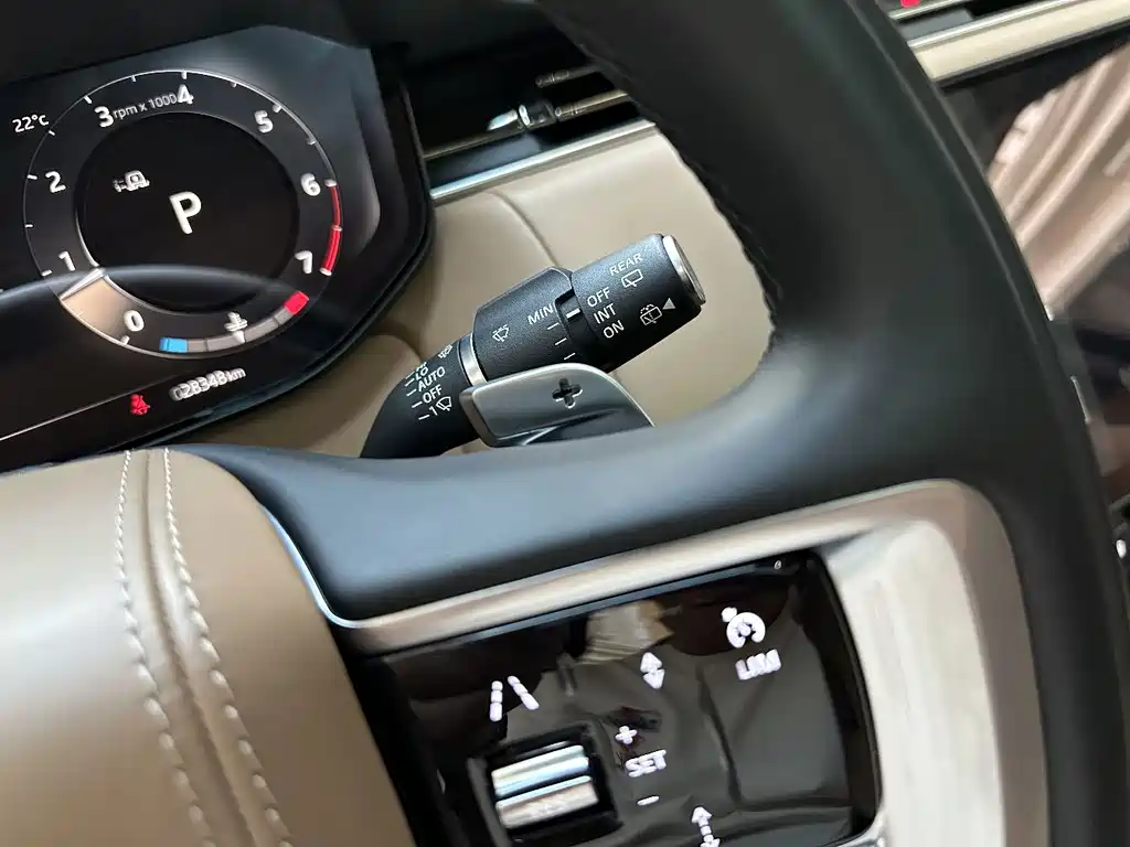 Land Rover Range Rover — миниатюра 15
