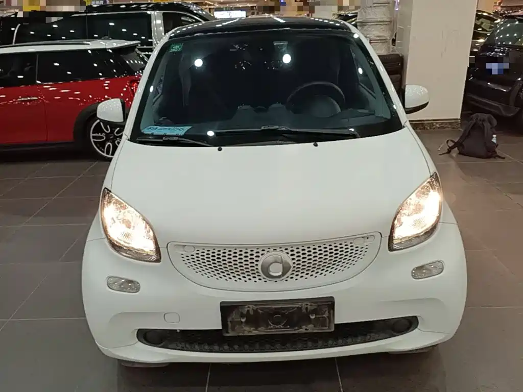smart Smart Fortwo — миниатюра 3