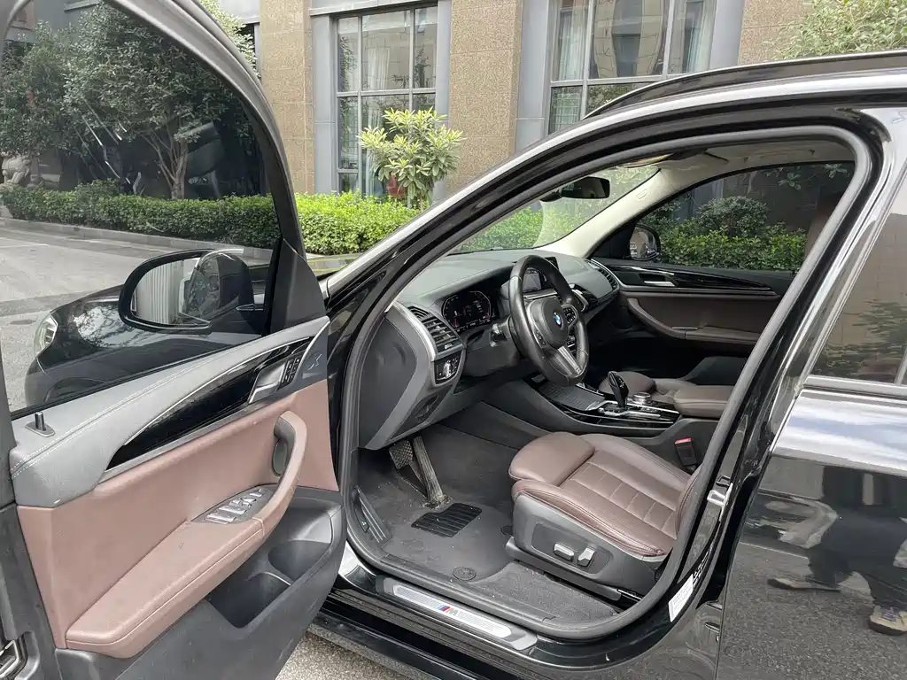 BMW X3 — миниатюра 14