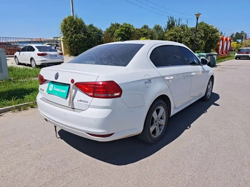 Volkswagen Lavida — миниатюра 7