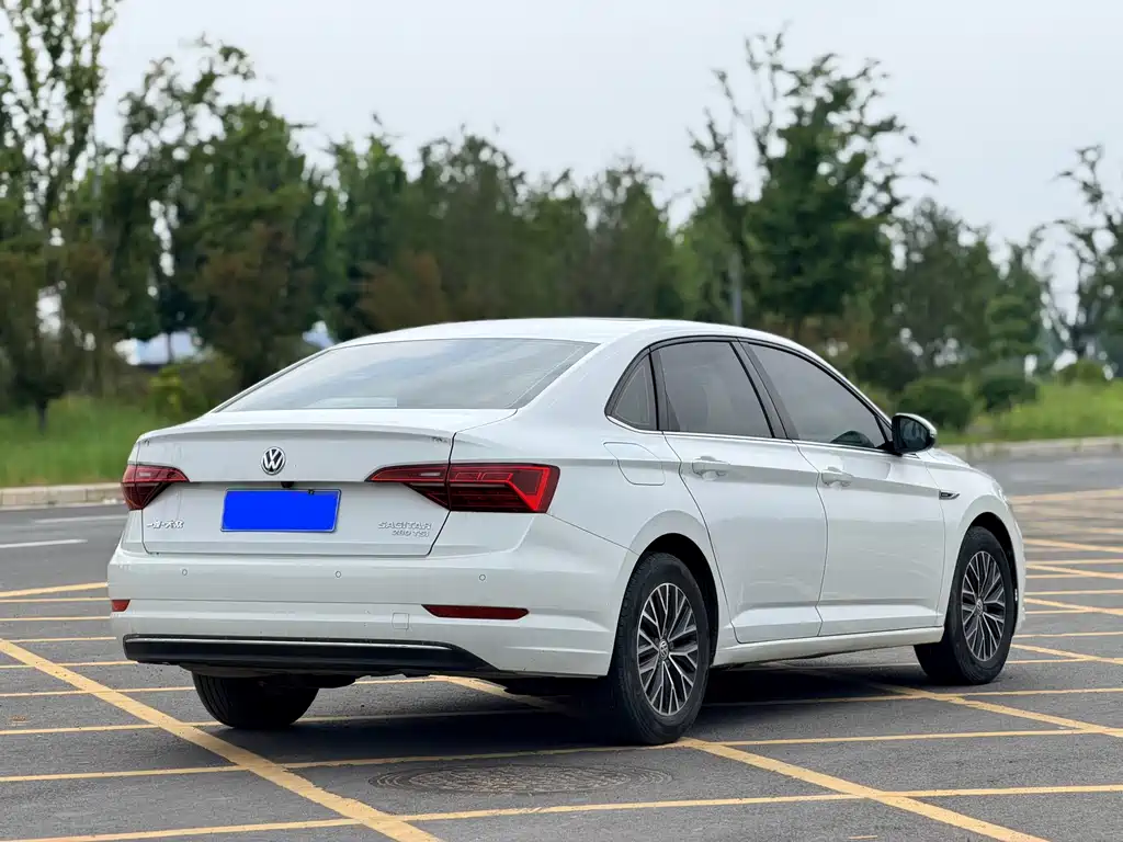 Volkswagen Sagitar — миниатюра 6
