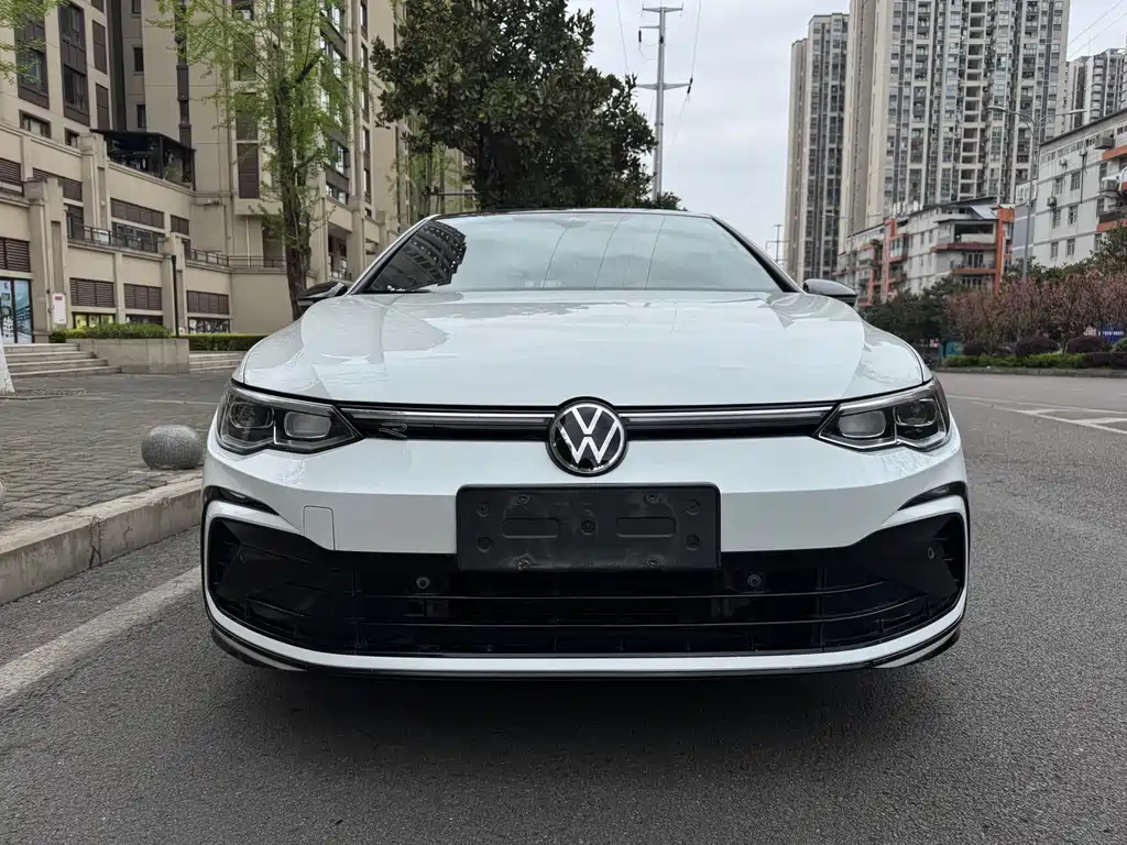 Volkswagen Golf 2022