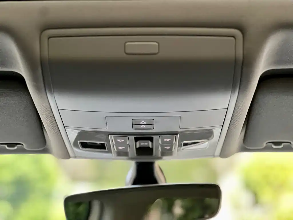 Volkswagen Tiguan L L 2021 330TSI AT R-Line