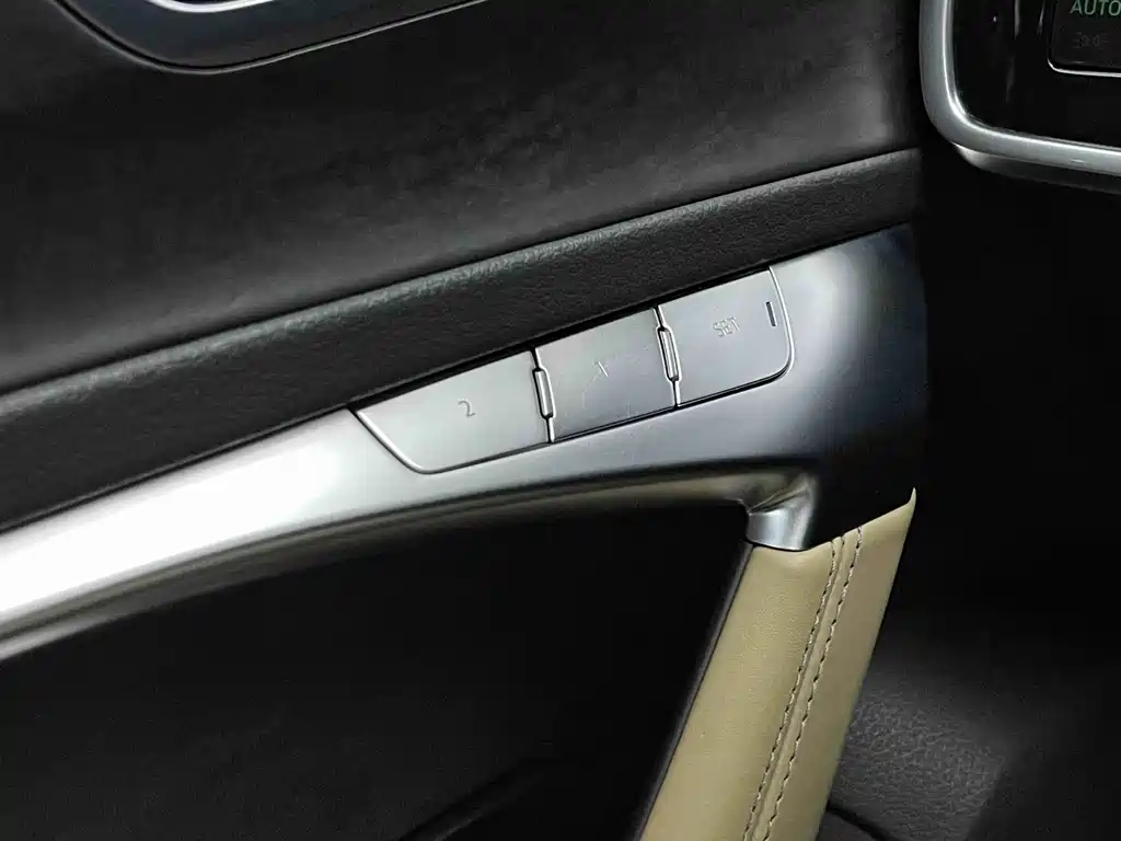 Audi A6L — миниатюра 21