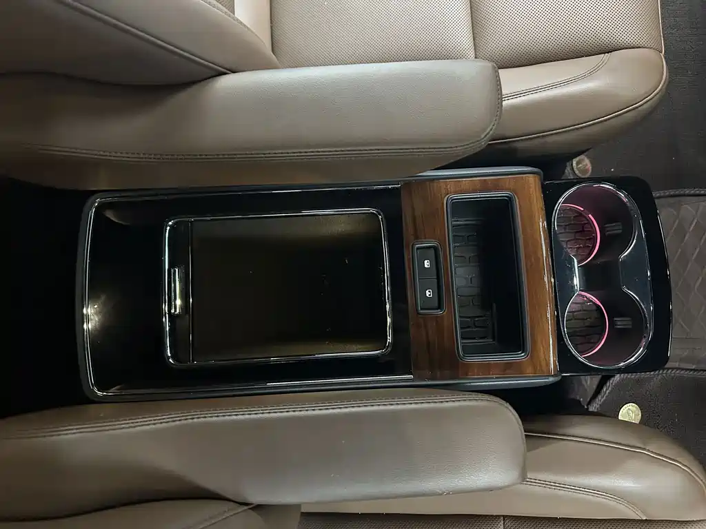 Lincoln Aviator — миниатюра 14