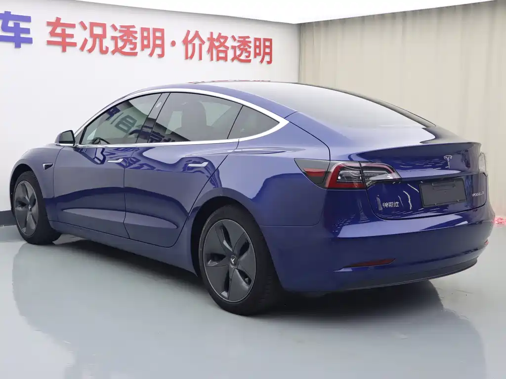 Tesla Model 3 — миниатюра 23