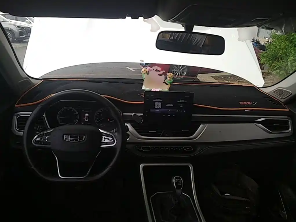 Geely Vision X6 — миниатюра 10
