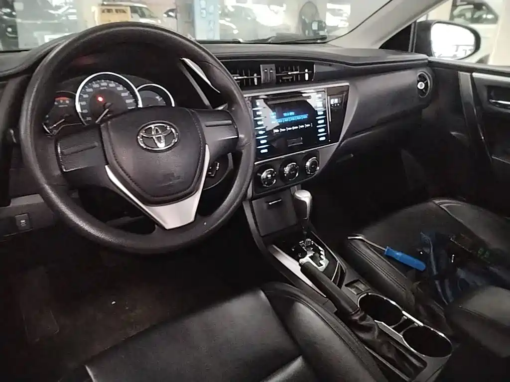 Toyota Corolla — миниатюра 10